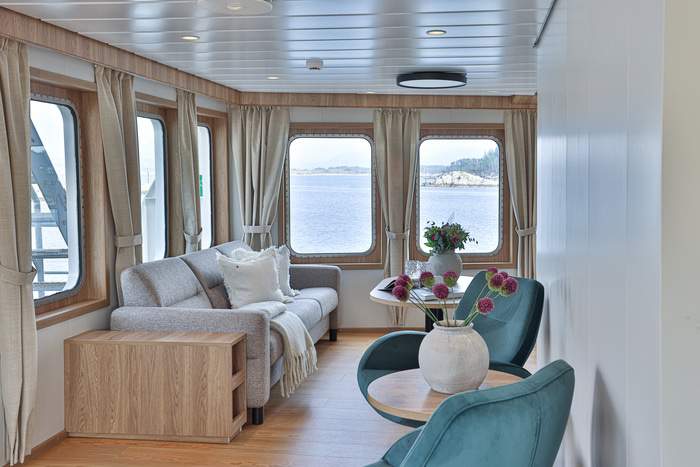 MV Vikingfjord Lounge Sofas Stern View Secret Atlas.jpg